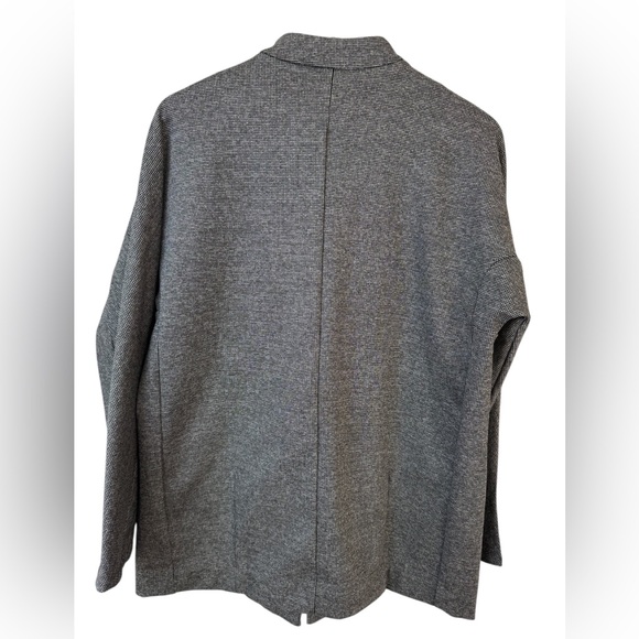 Banana Republic Gray Houndstooth Open-Front Blazer
A015 - Picture 3 of 8